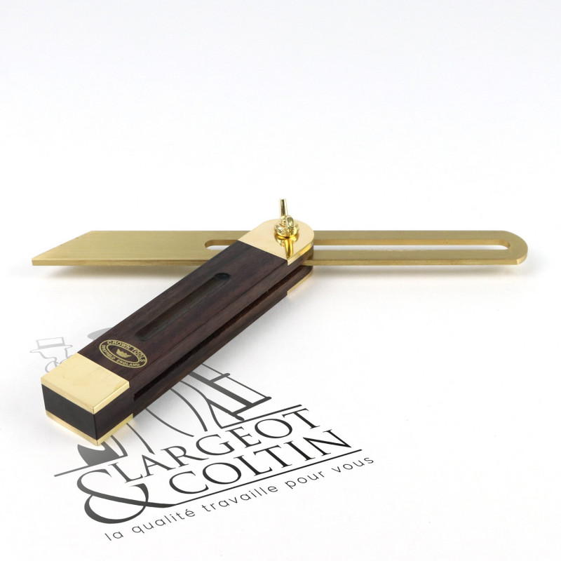 Fausse équerre laiton