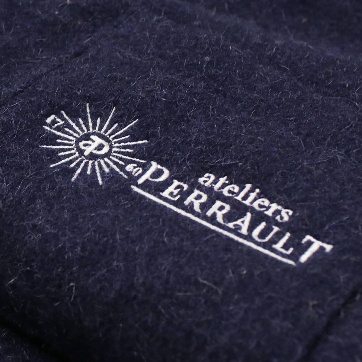 Broderie pour les ateliers Perrault